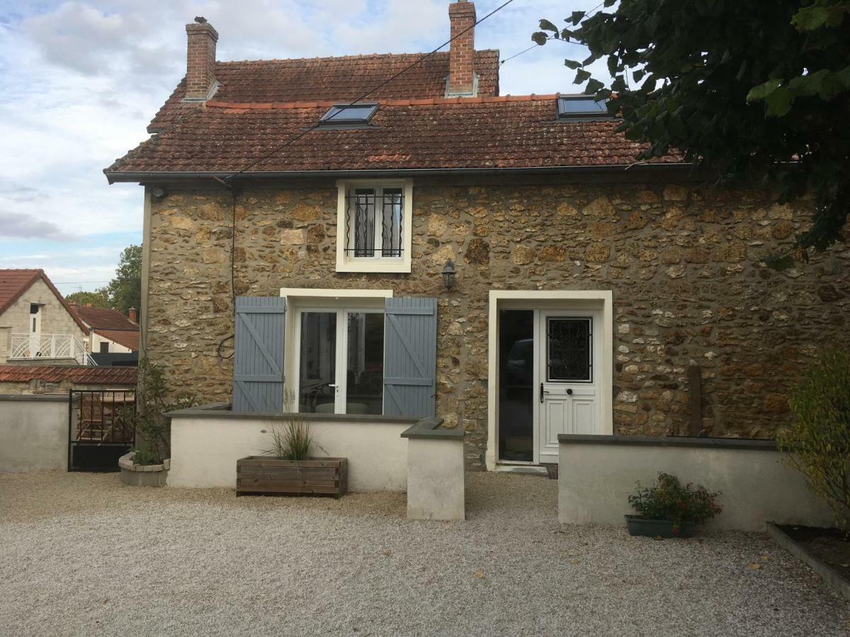 Au Tilleul Lejlighed Mezieres-sur-Seine Eksteriør billede
