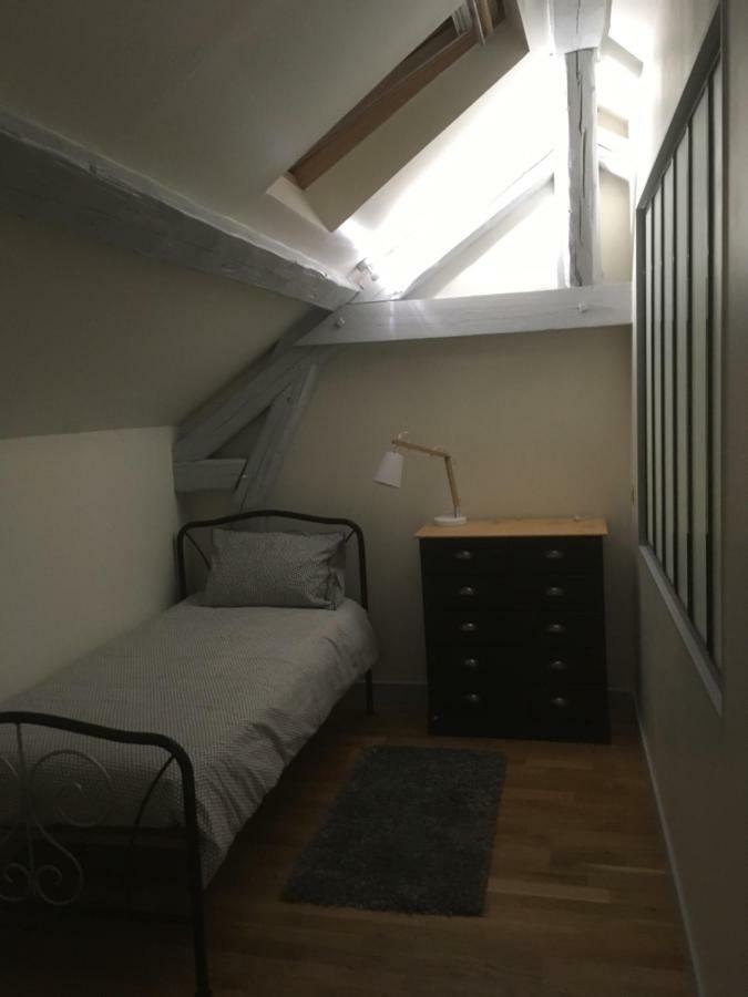 Au Tilleul Lejlighed Mezieres-sur-Seine Eksteriør billede